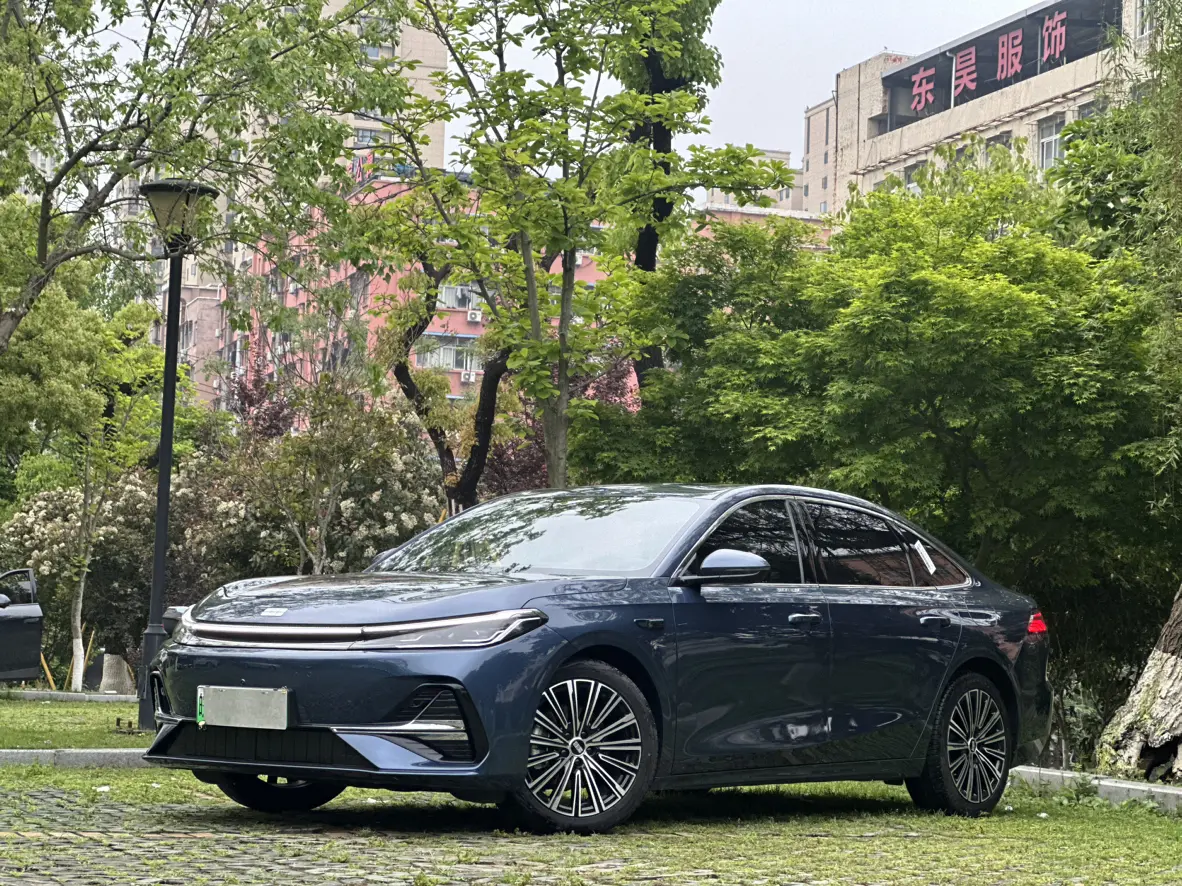 Geely Galaxy A7 PHEV