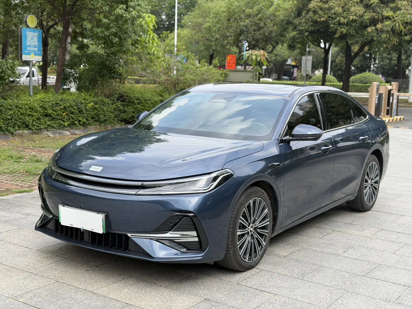 Geely Galaxy A7 PHEV
