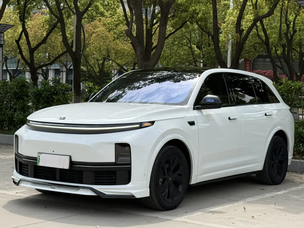 Lixiang L7