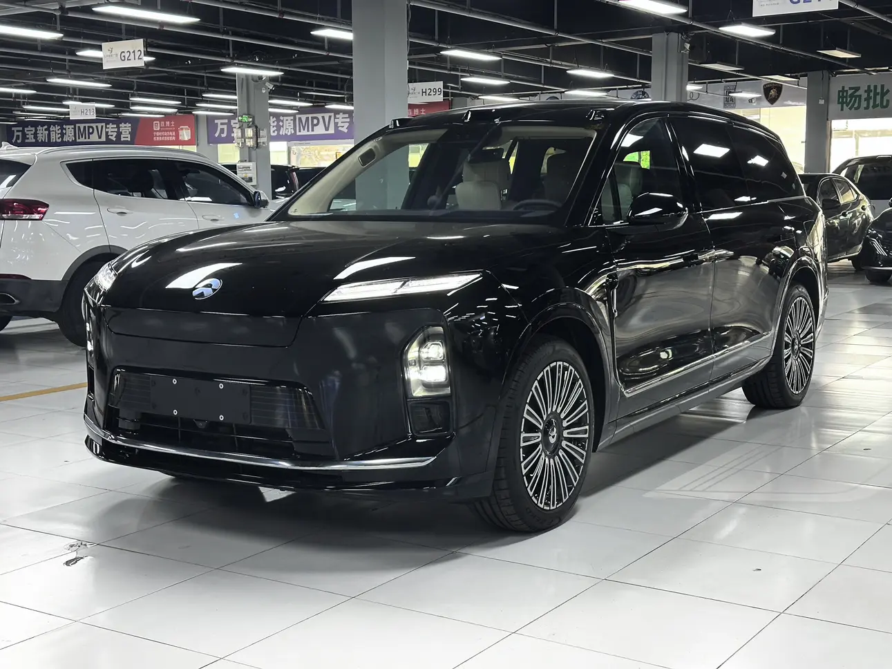 NIO ES8