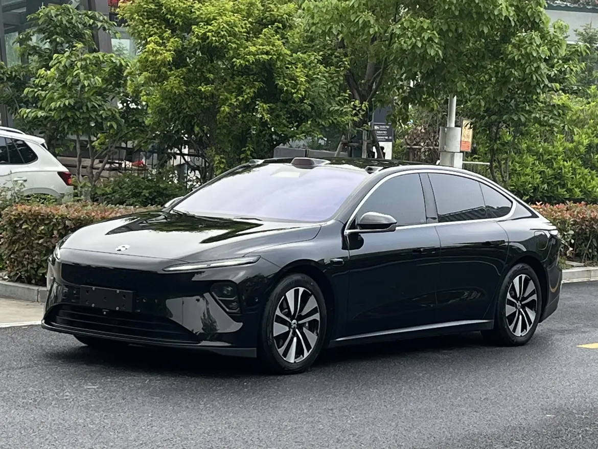 NIO ET7