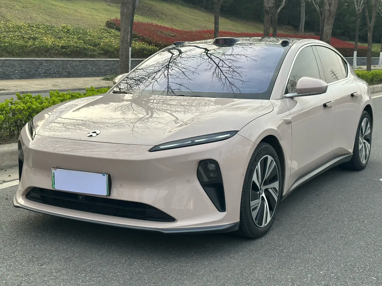 NIO ET5