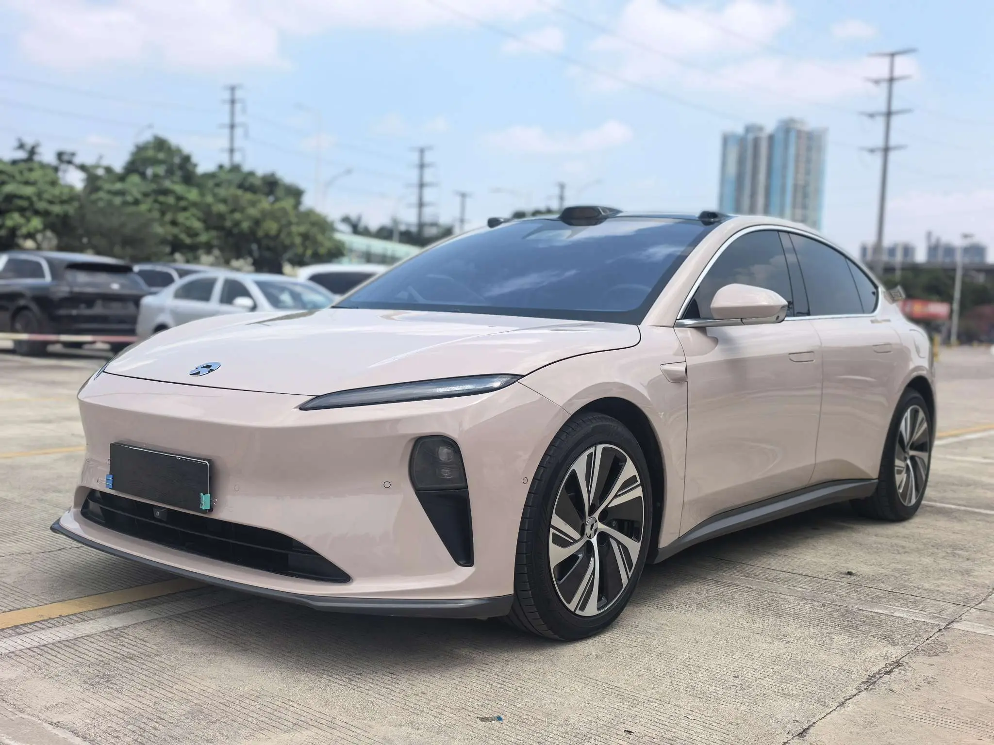 NIO ET5