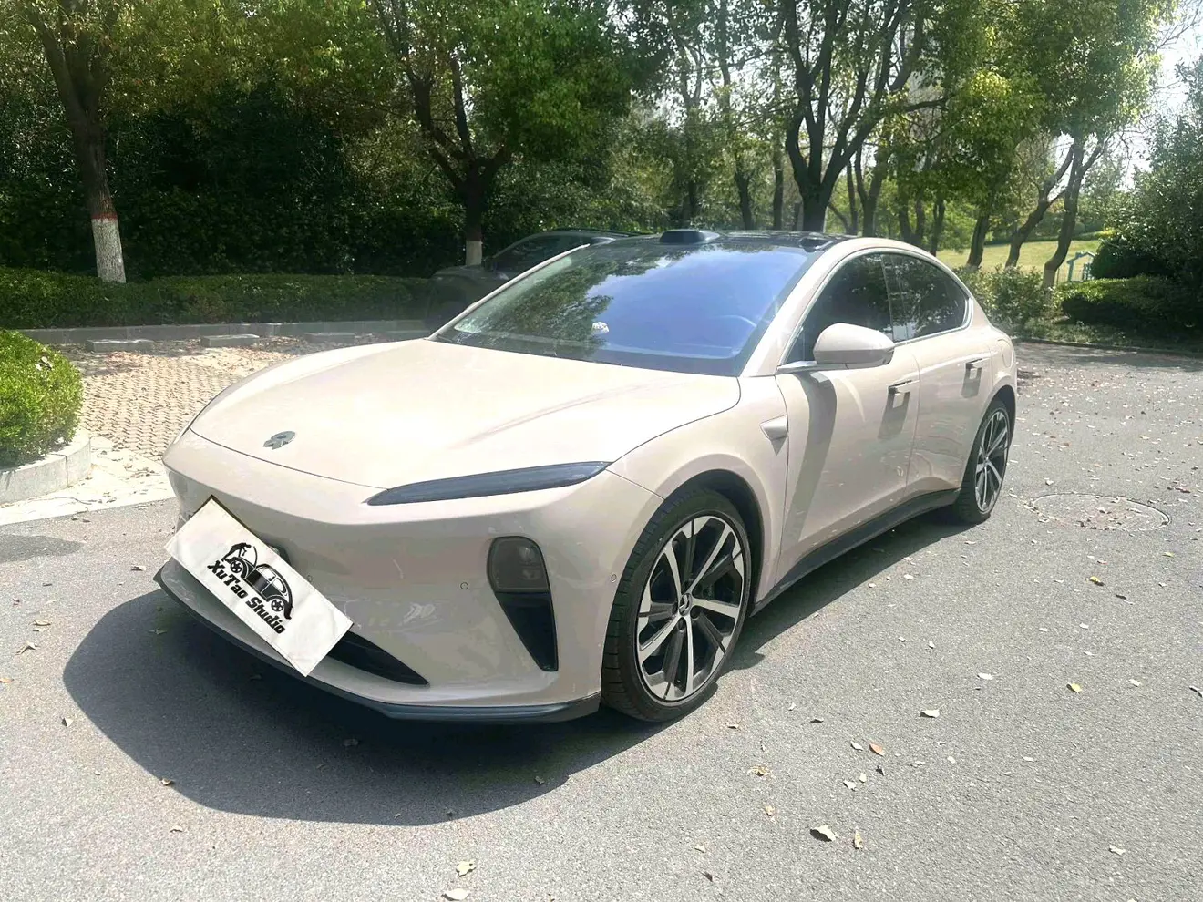 NIO ET5