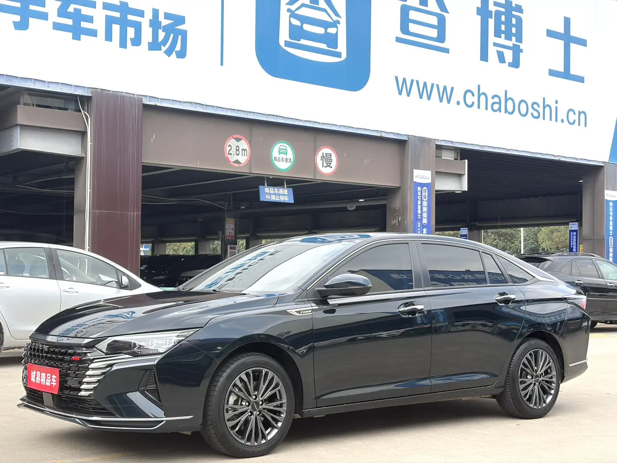 Dongfeng Yixuan MAX