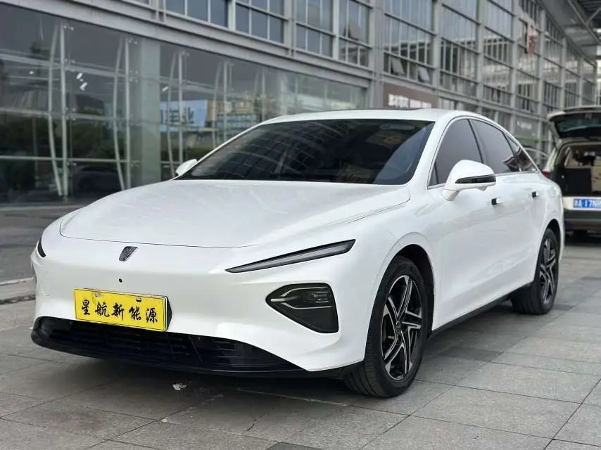 Roewe D7 EV
