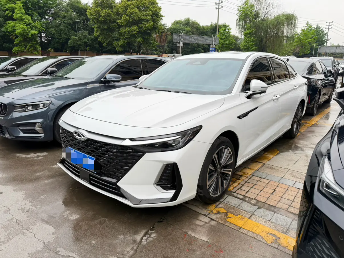 Chery Arrizo 8