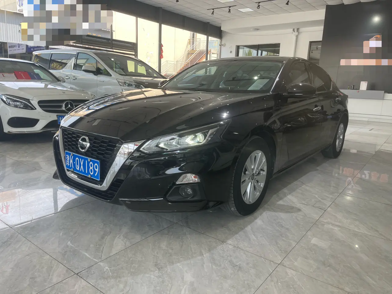 Nissan Altima