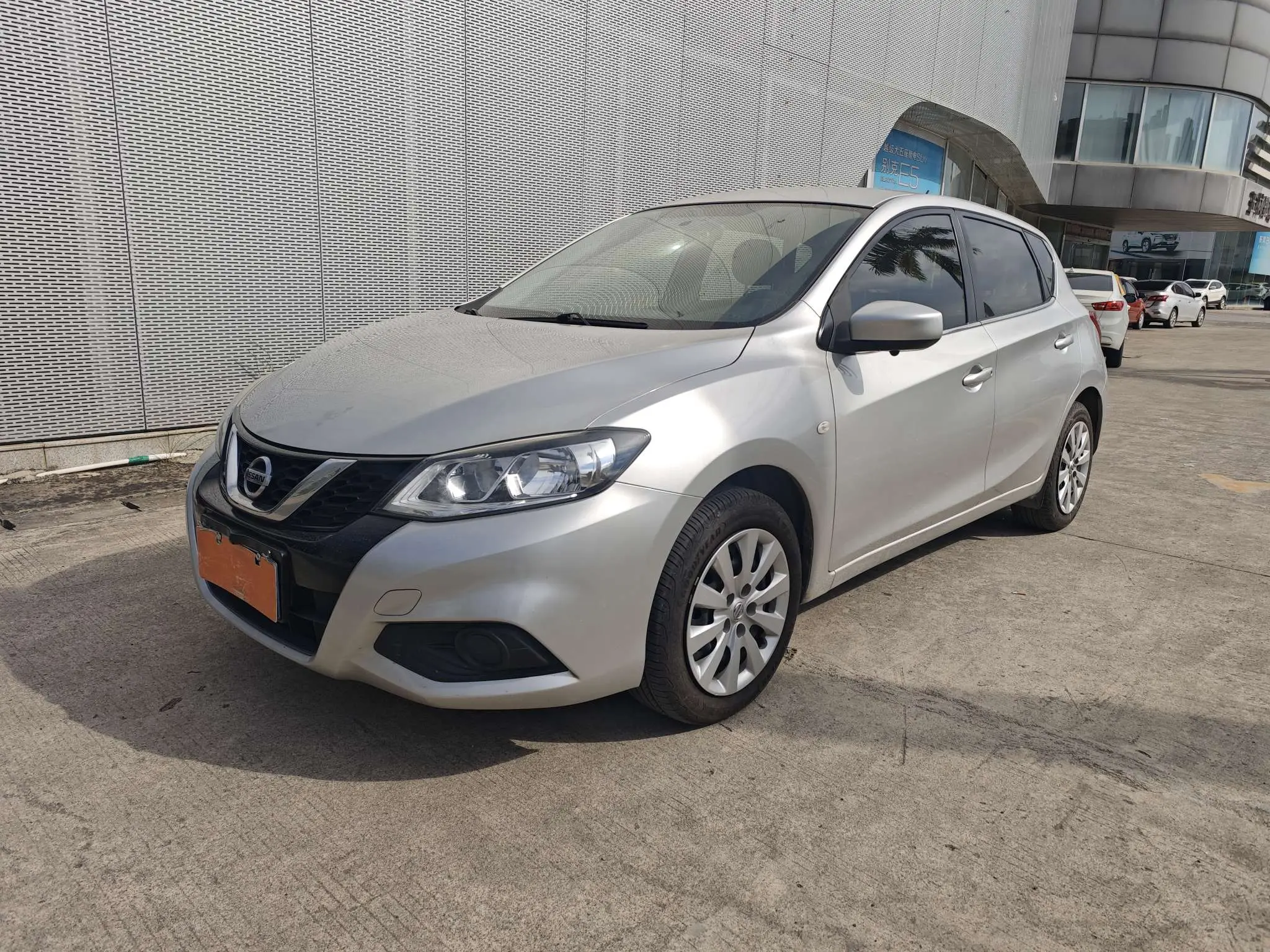 Nissan Tiida