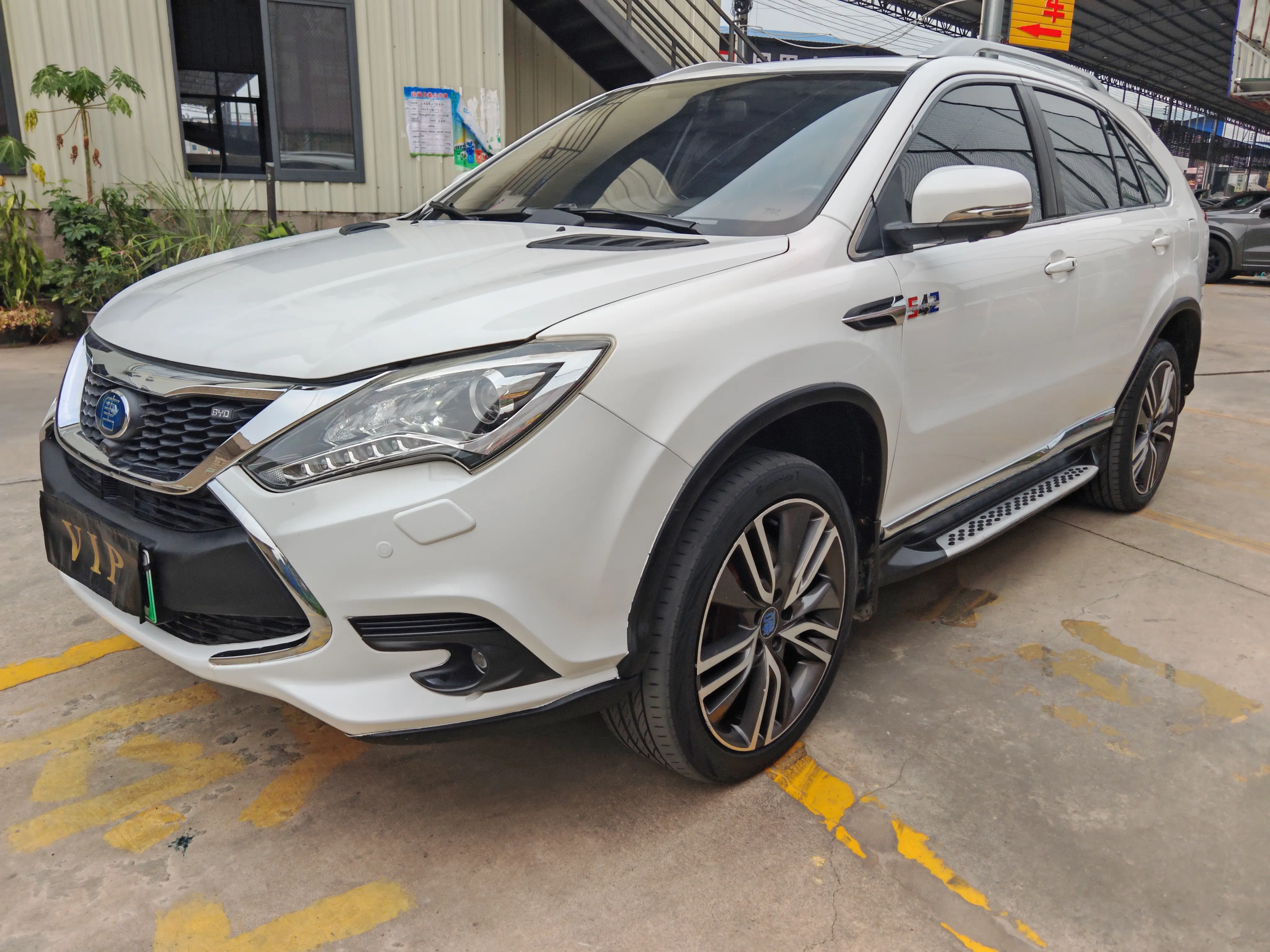 BYD Tang DM