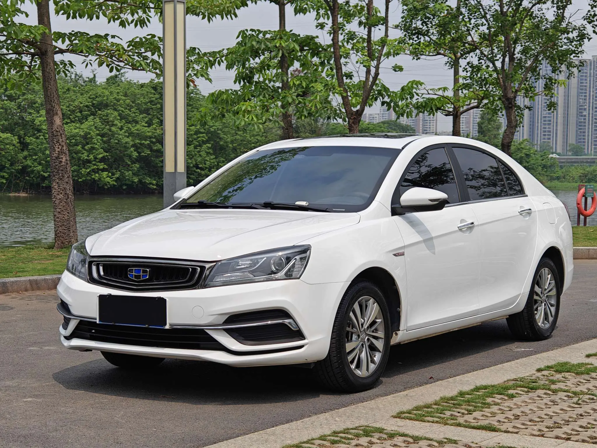 Geely Emgrand