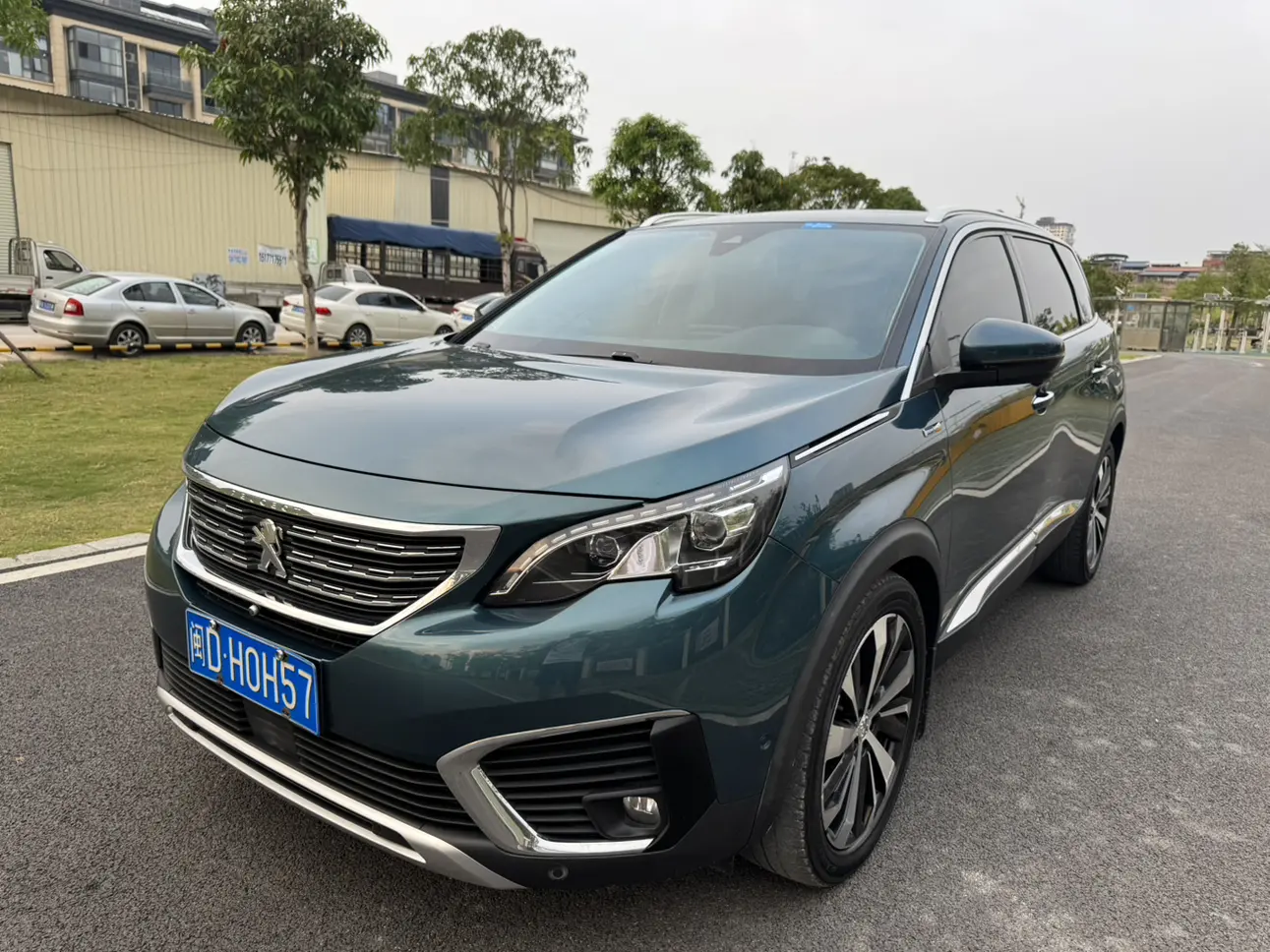 Peugeot 5008