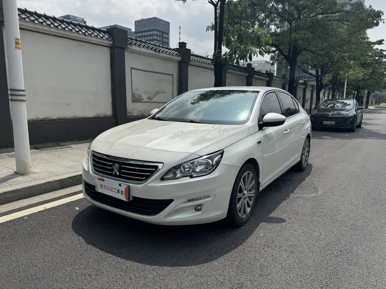 Peugeot 408