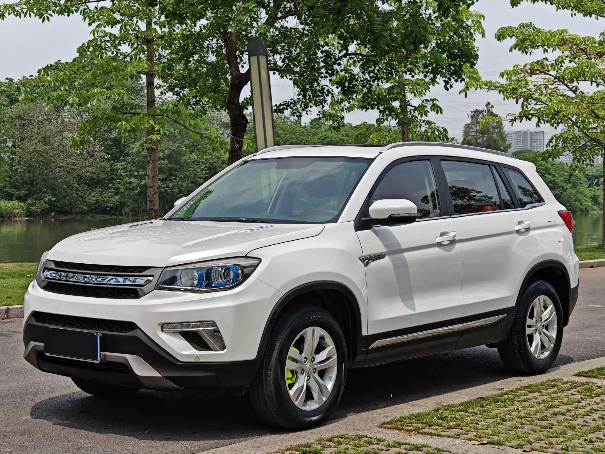 Changan CS75