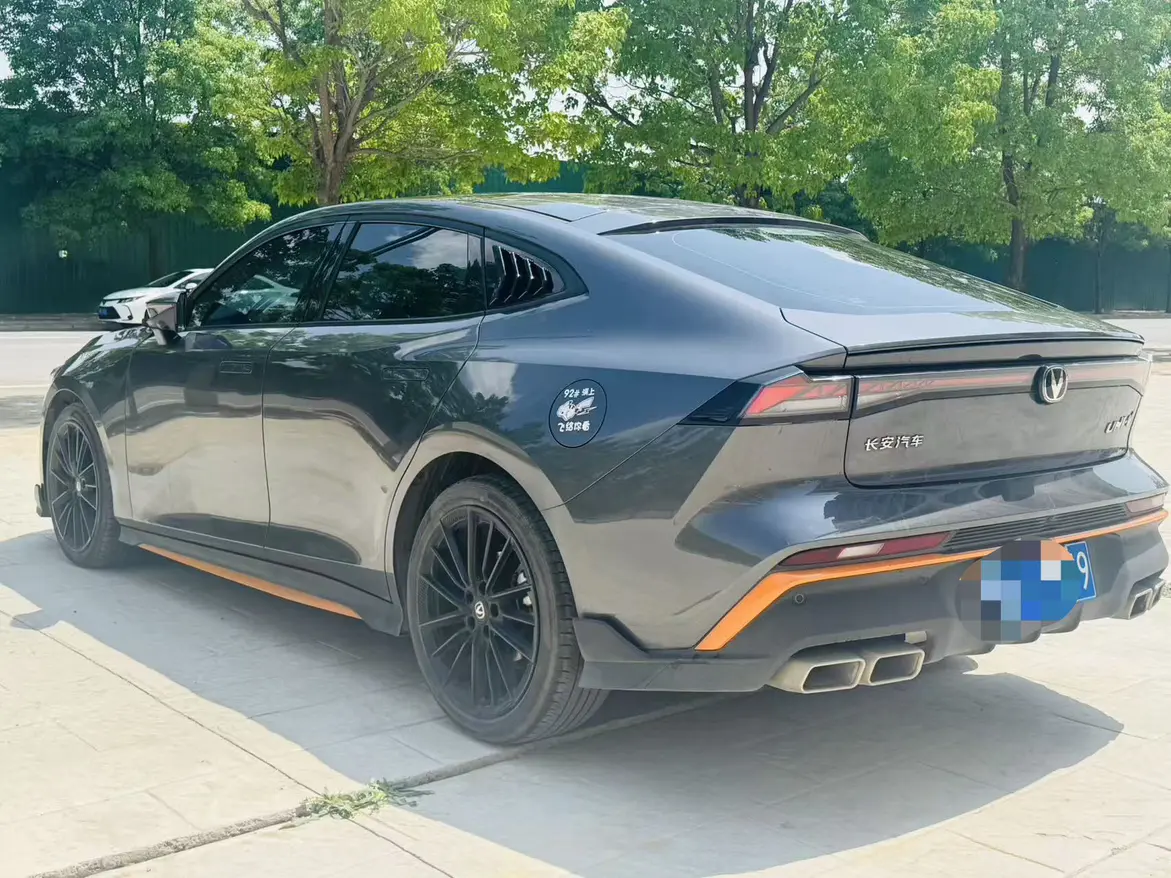 Changan UNI-V