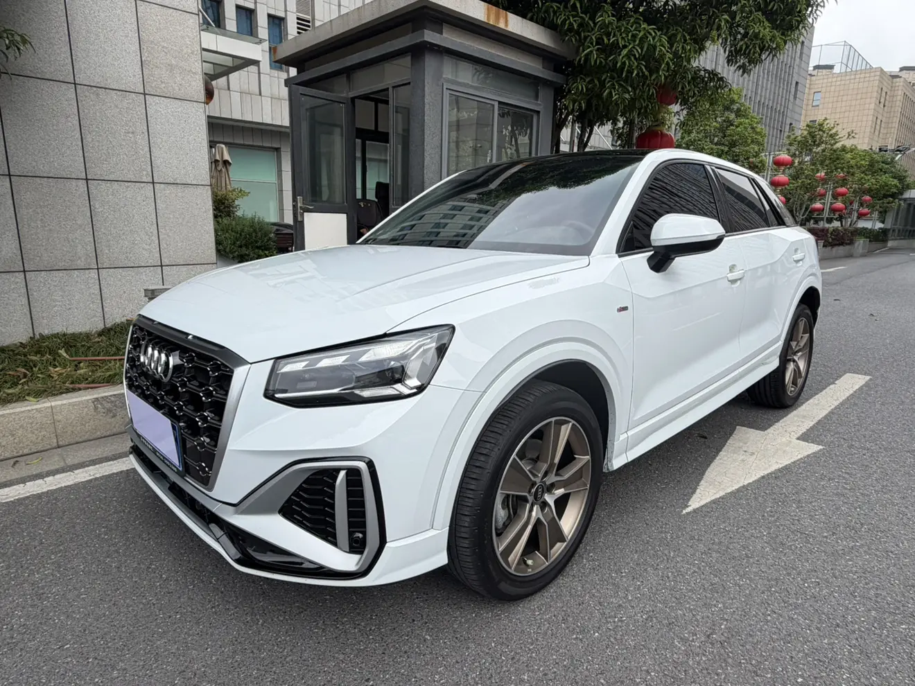 Audi Q2L