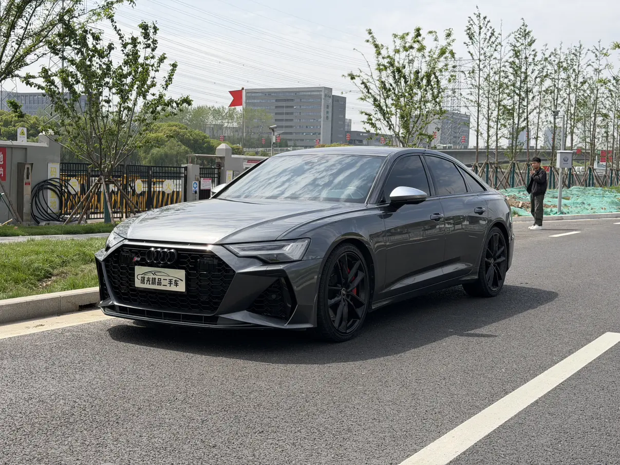 Audi S6