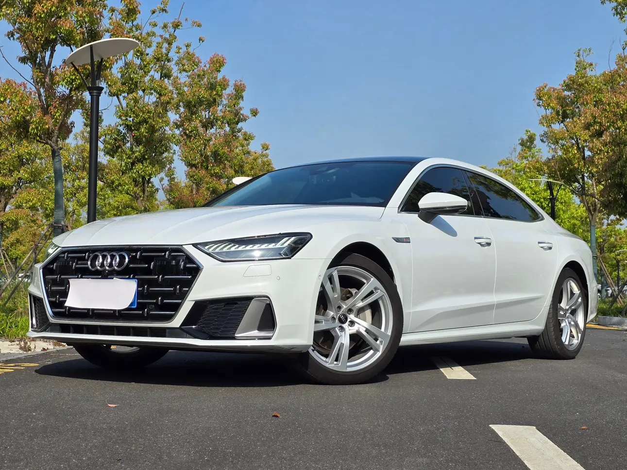 Audi A7L