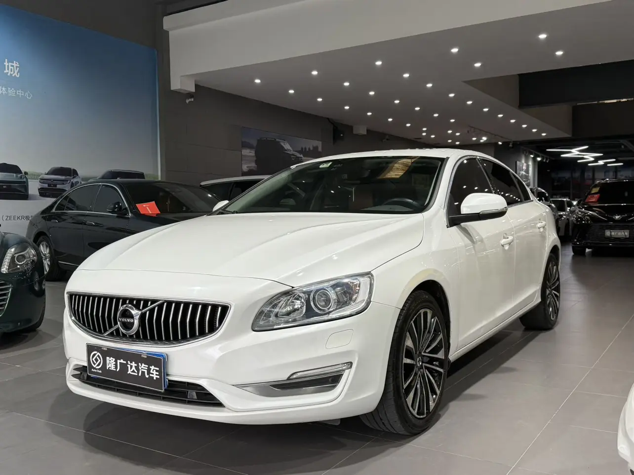 Volvo S60