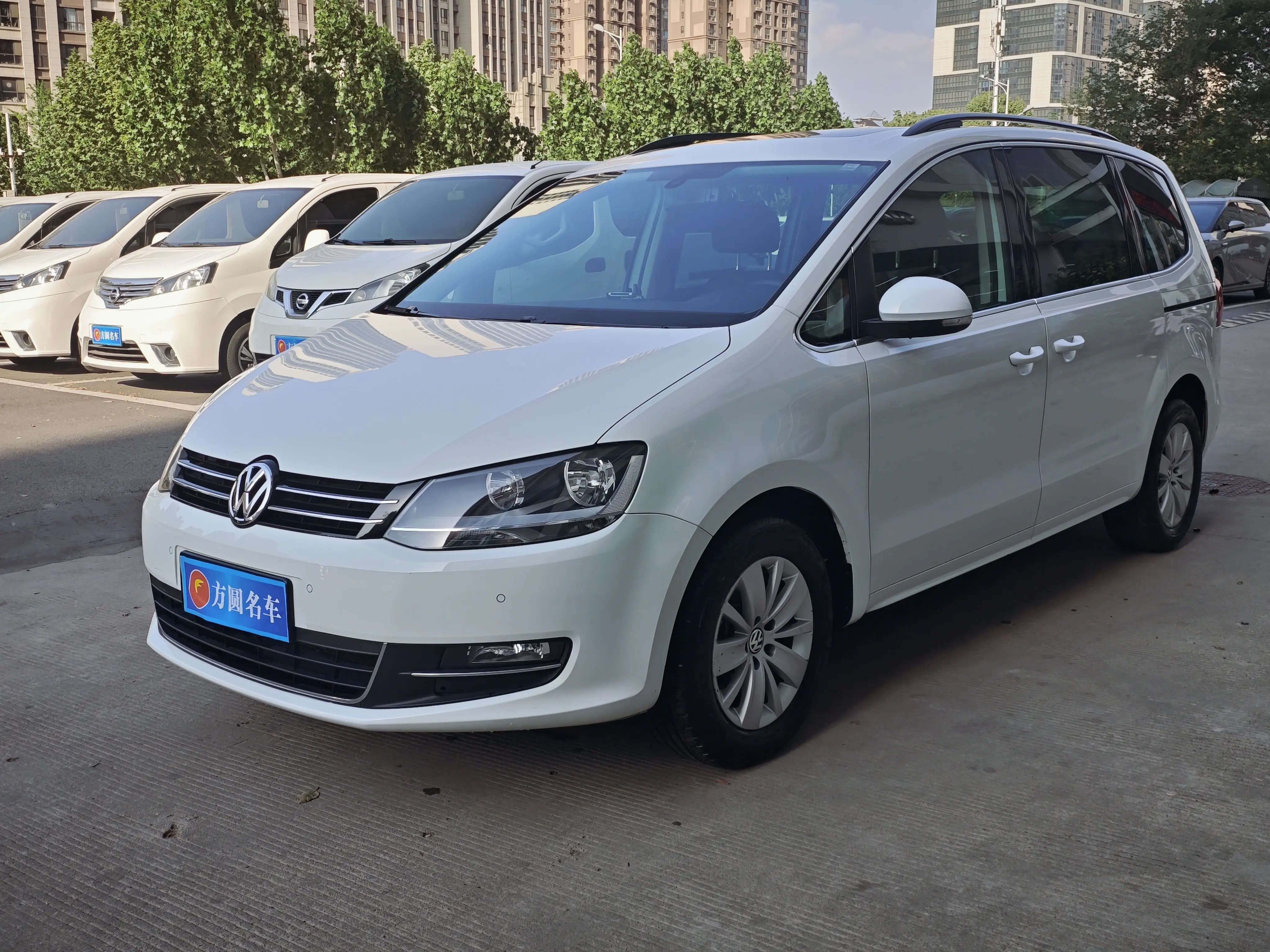 Volkswagen Sharon