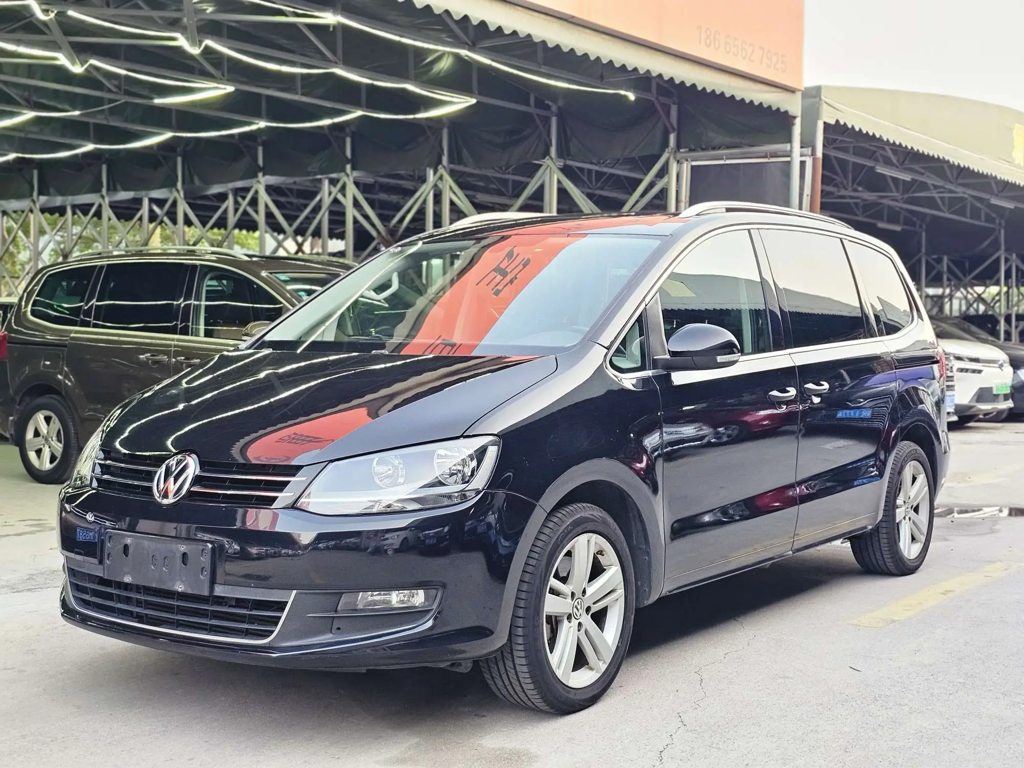 Volkswagen Sharon