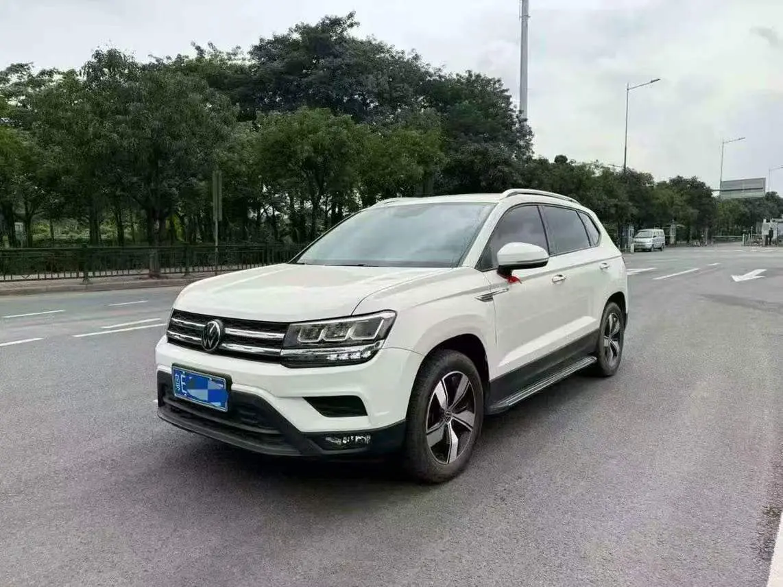 Volkswagen Tharu