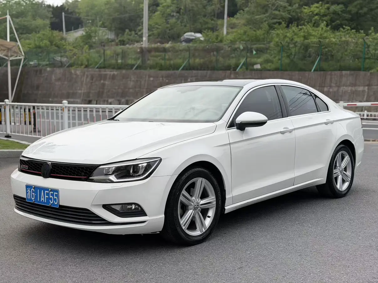 Volkswagen Lamando