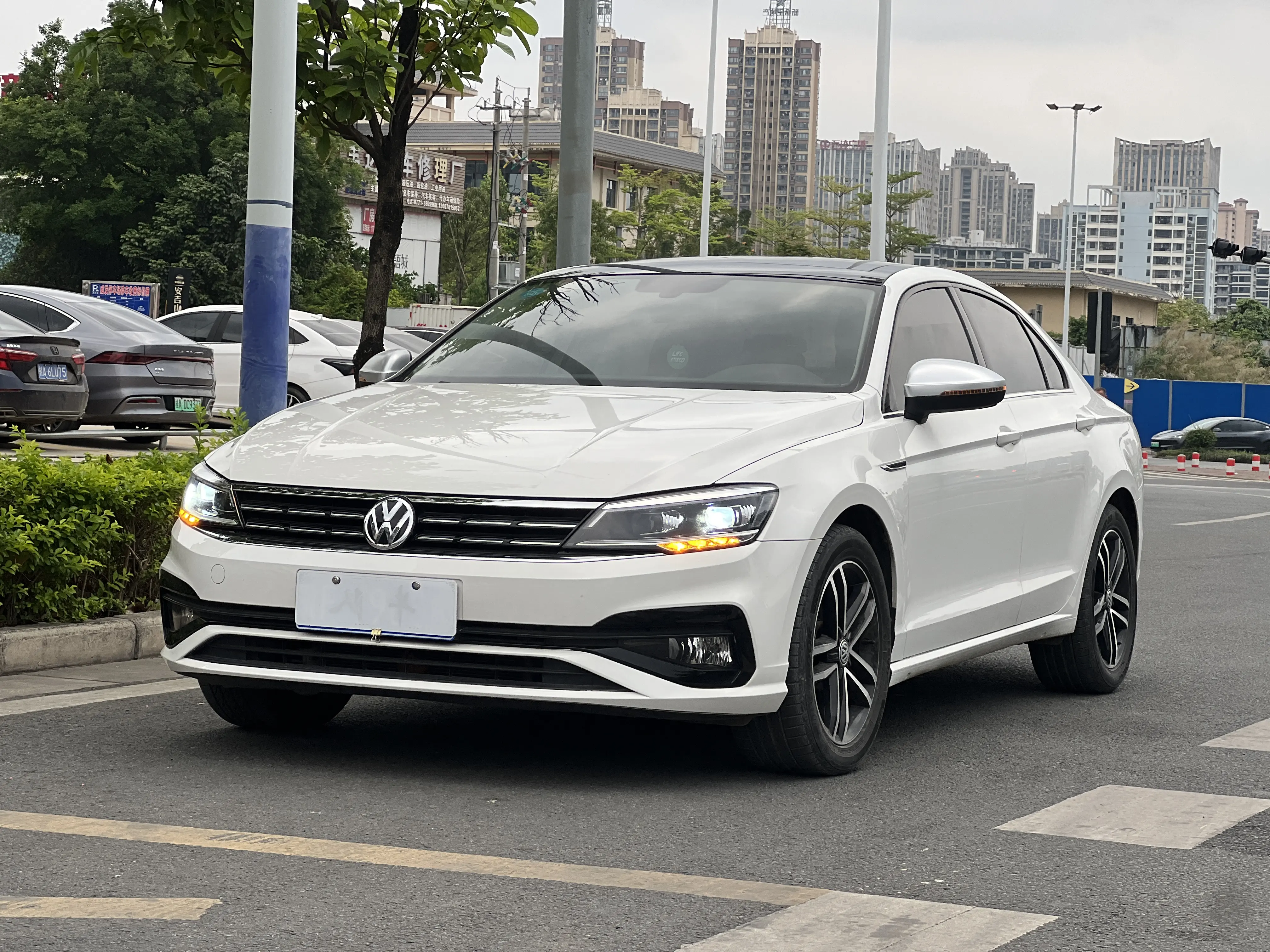 Volkswagen Lamando
