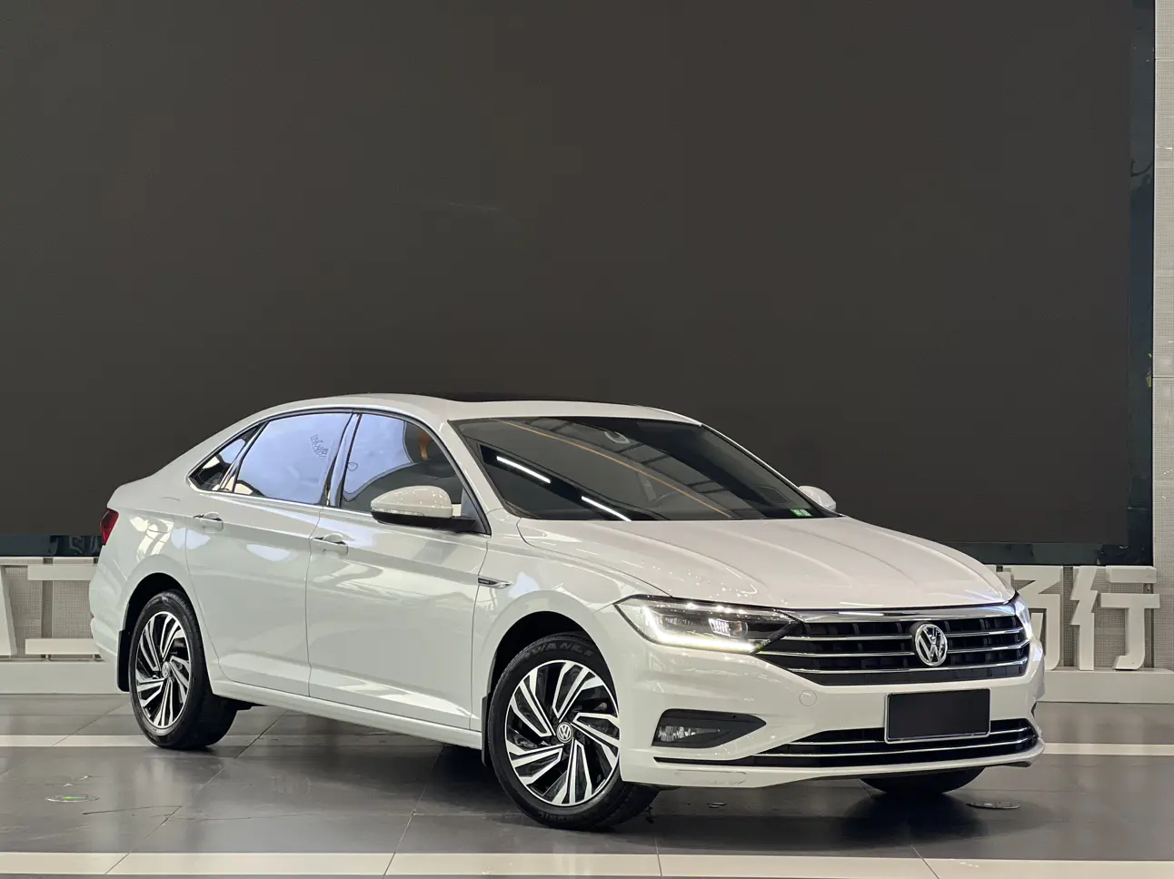 Volkswagen Sagitar