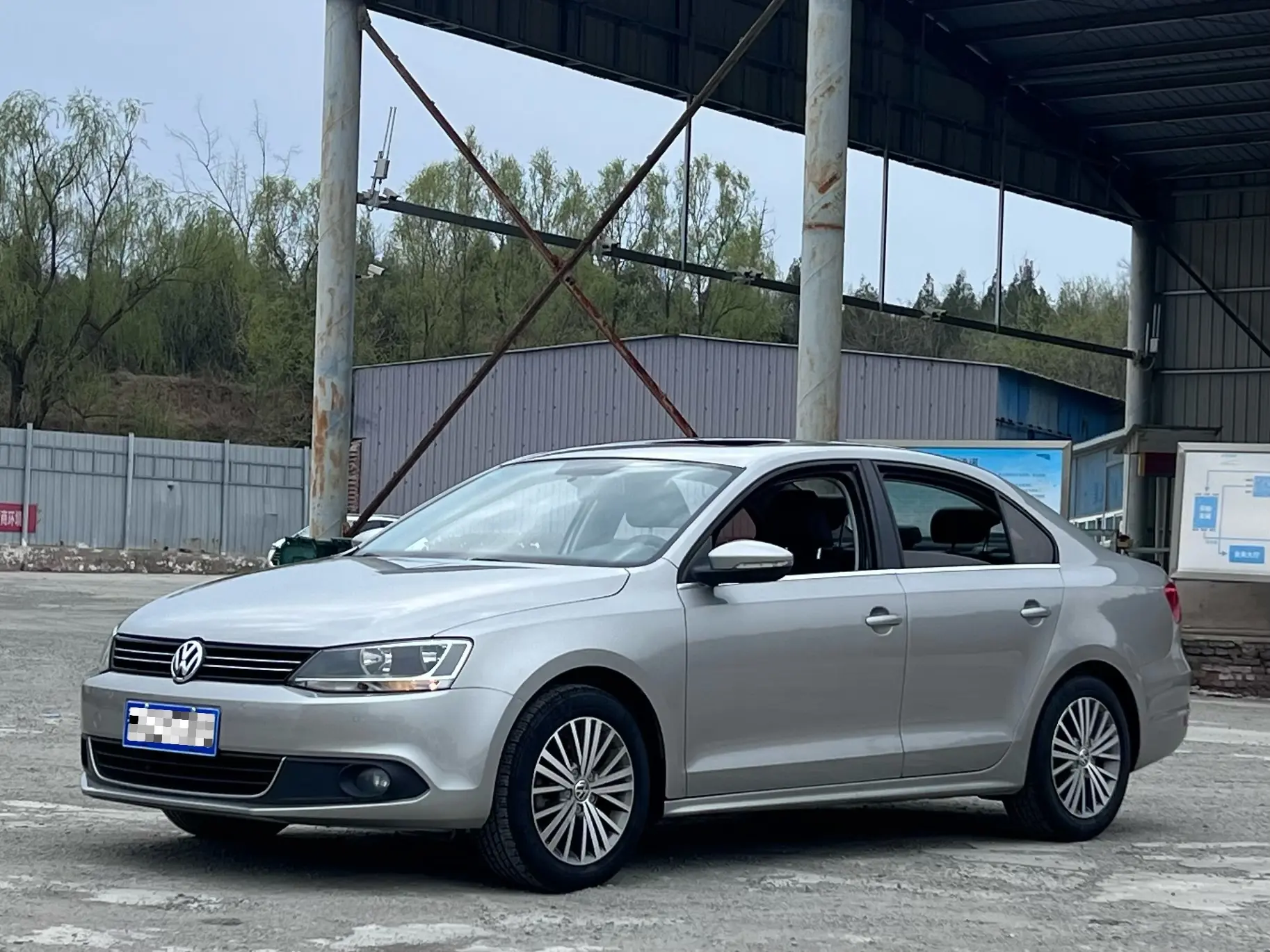 Volkswagen Sagitar