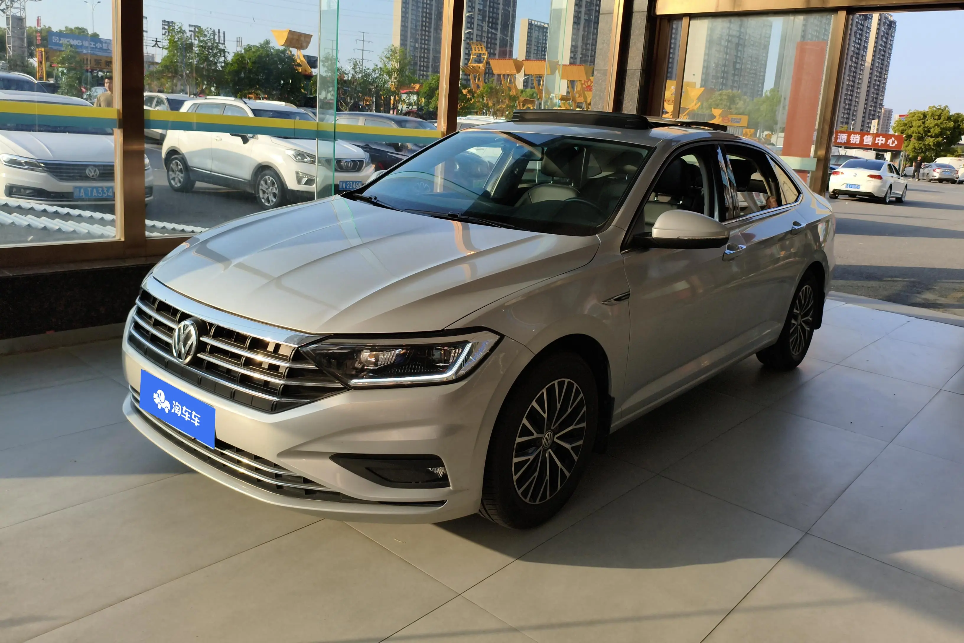 Volkswagen Sagitar
