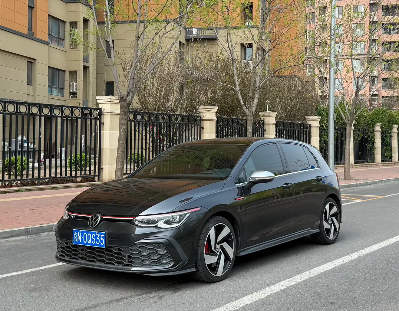Volkswagen Golf GTI