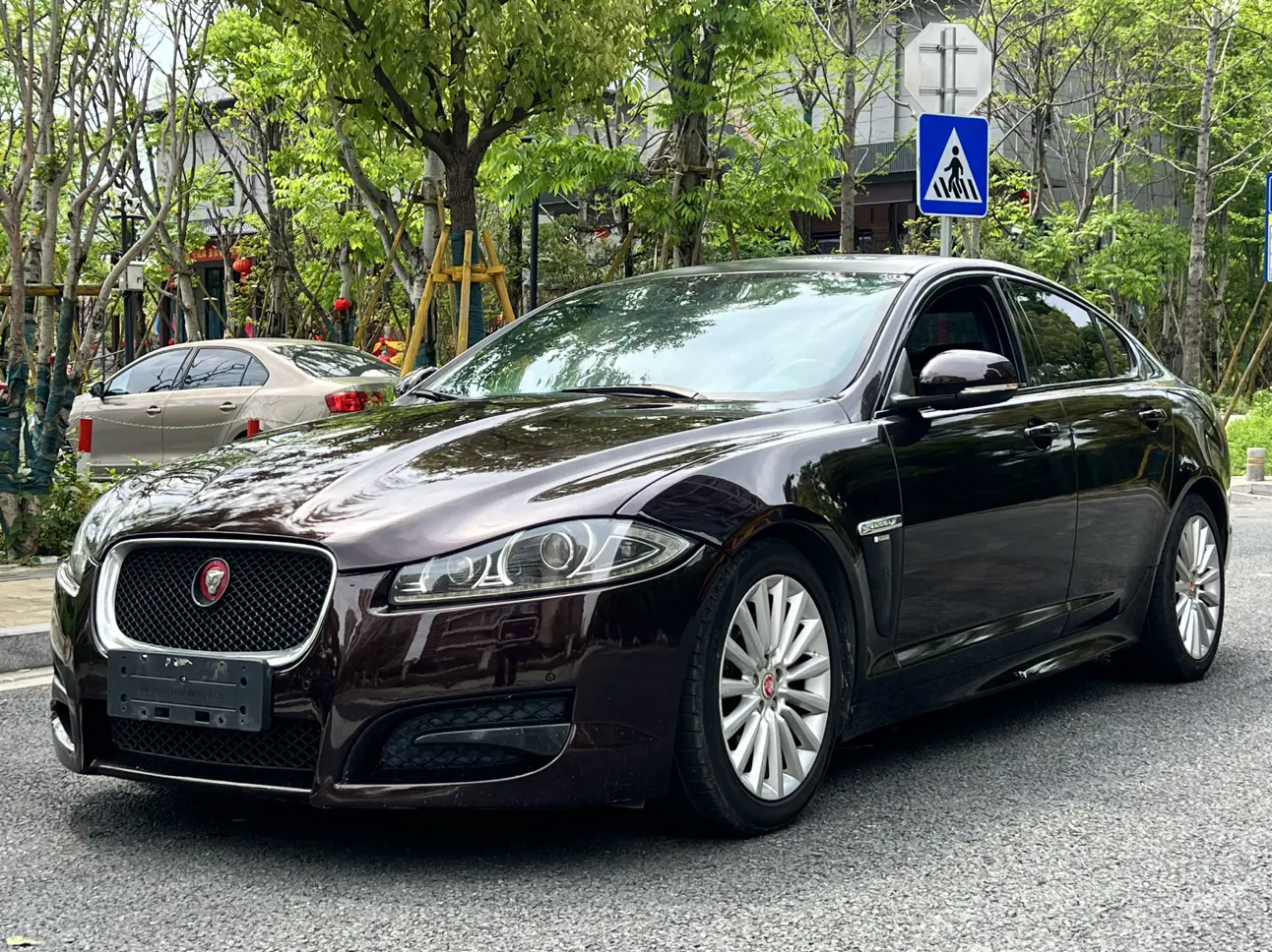 Jaguar XF