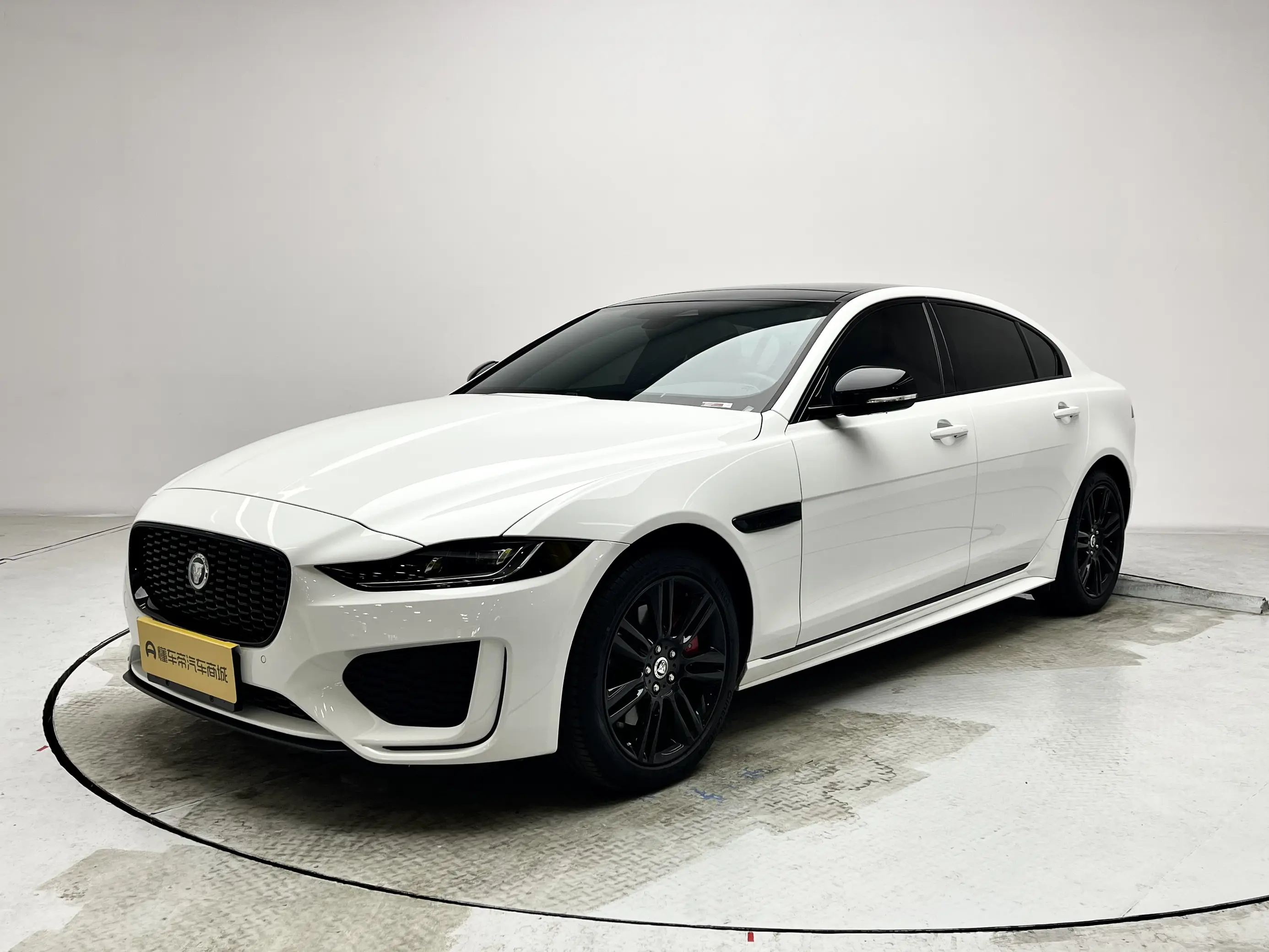 Jaguar XEL