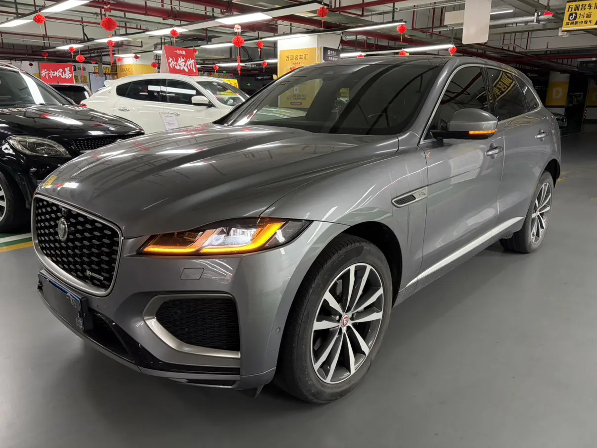 Jaguar F-PACE