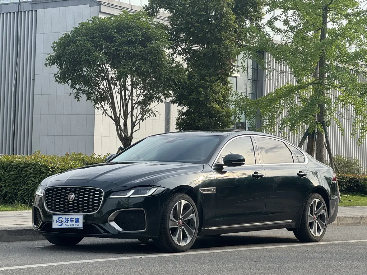 Jaguar XFL