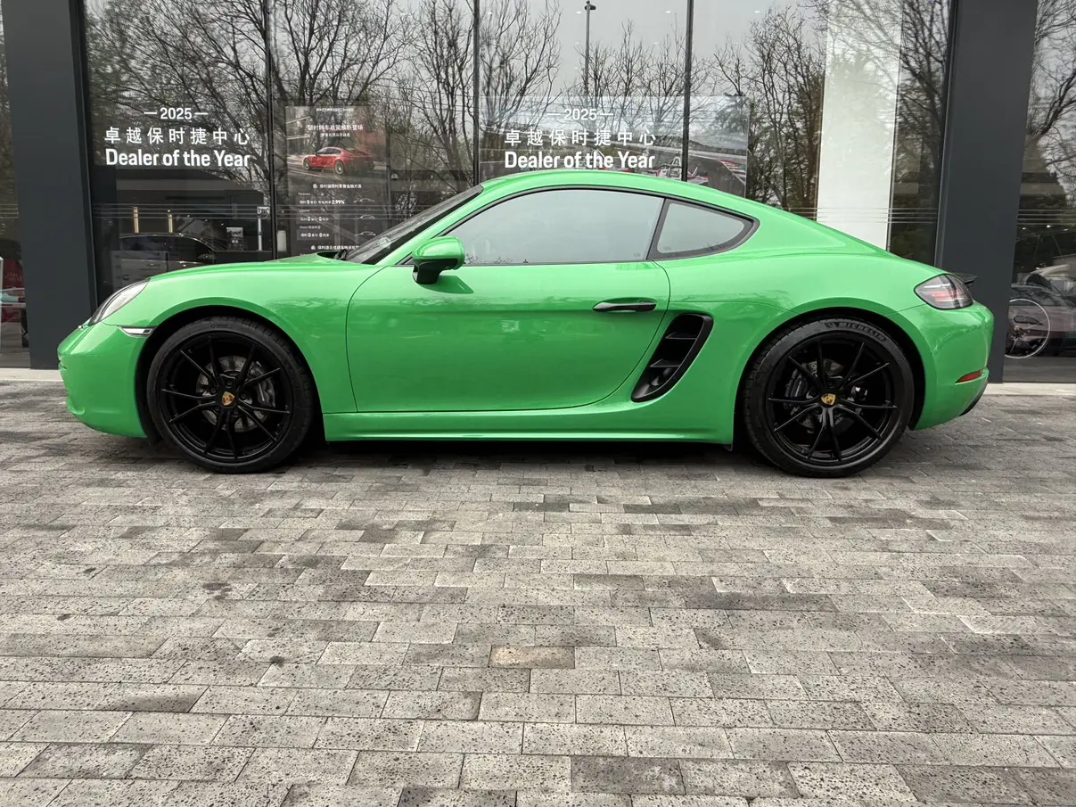 Porsche 718