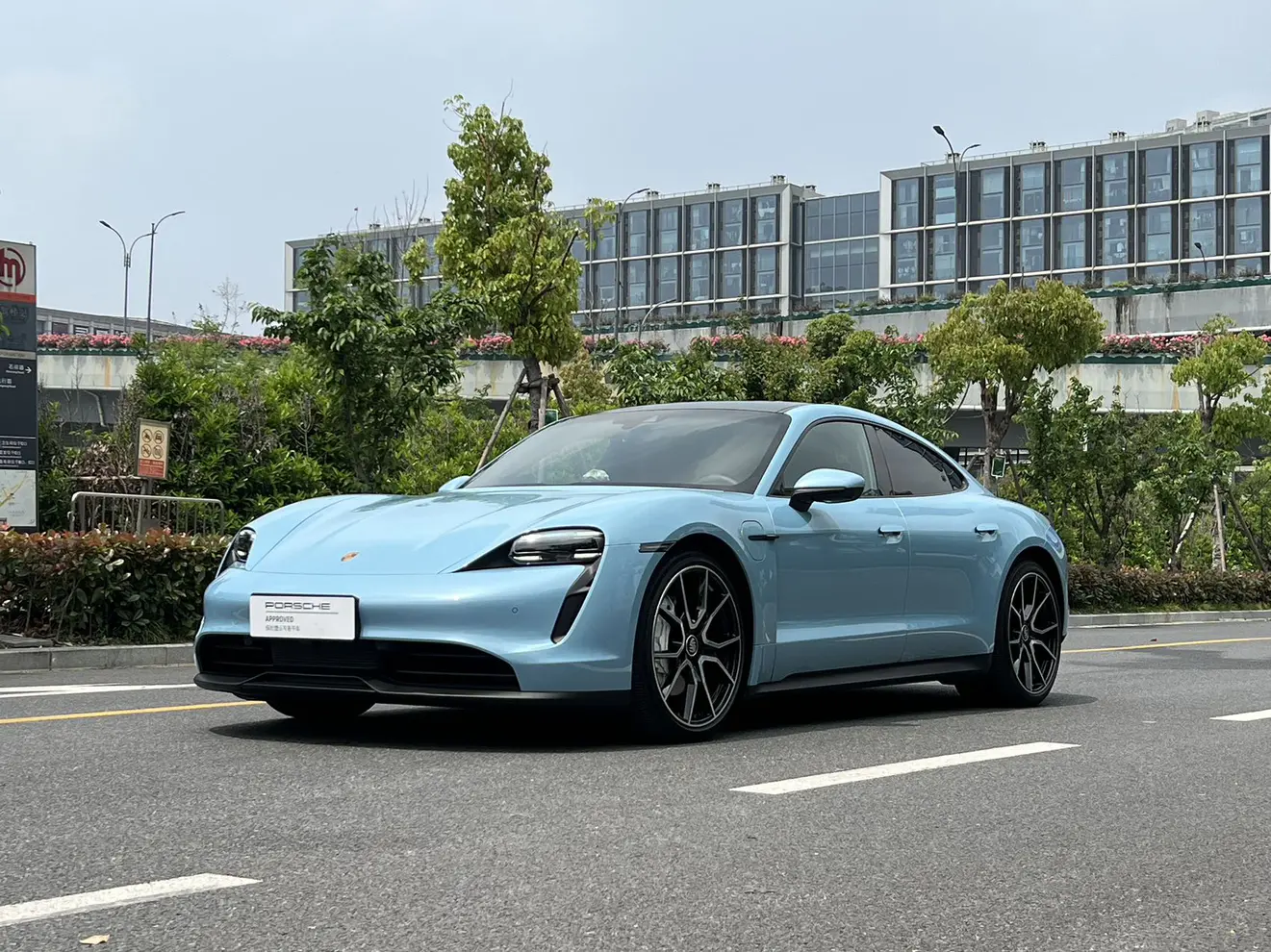 Porsche Taycan