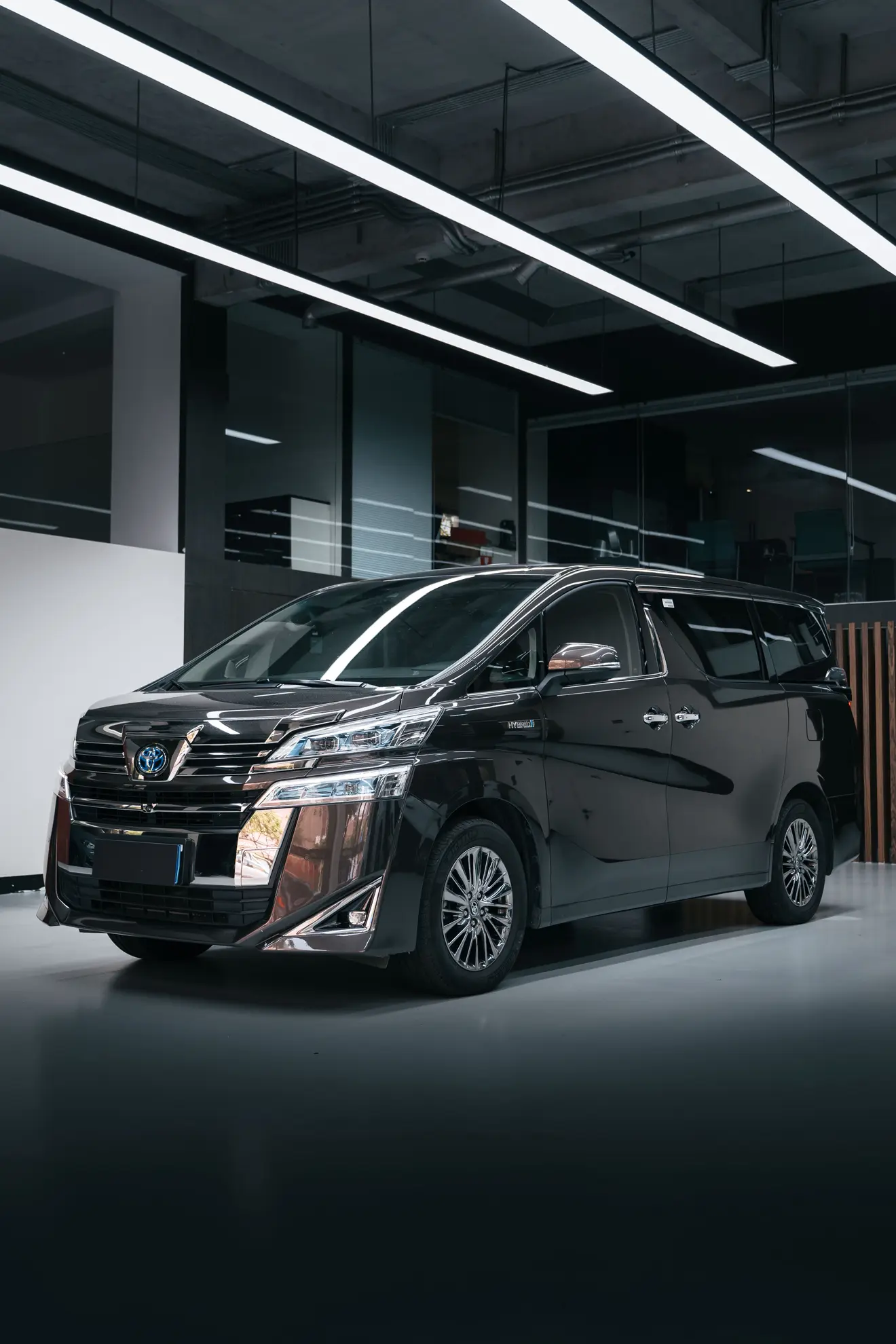 Toyota Crown Wellfire