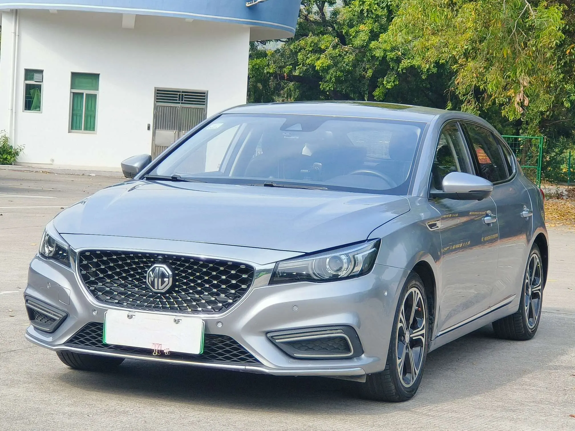 MG 6 PHEV