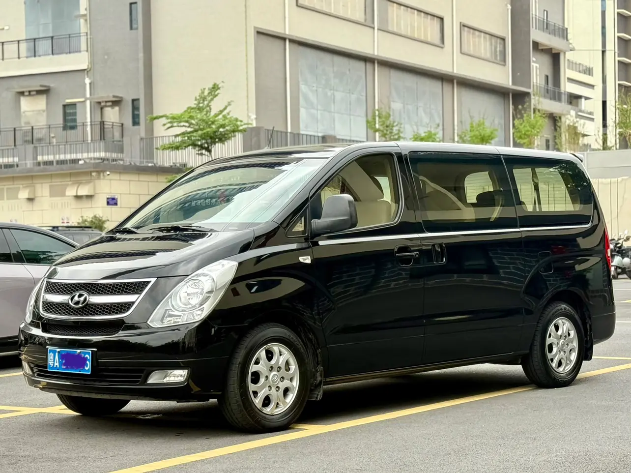 Hyundai H-1 Huiyi