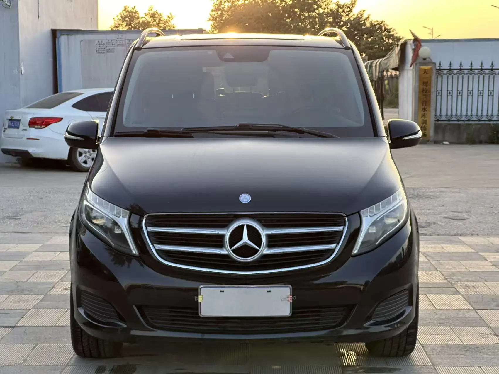 Mercedes-Benz Mercedes Benz V Class