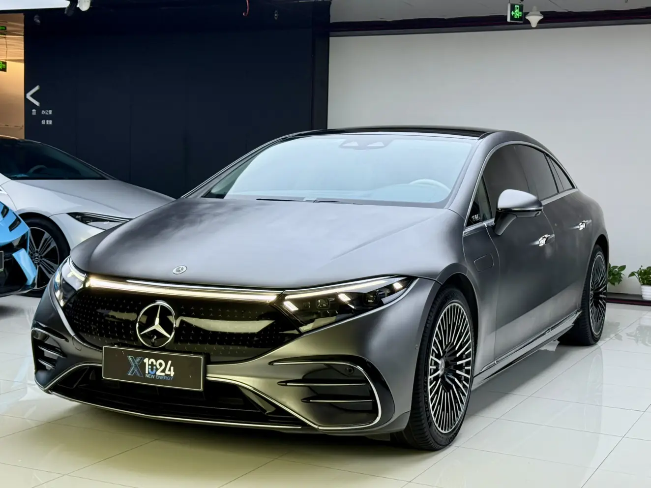 Mercedes-Benz EQS