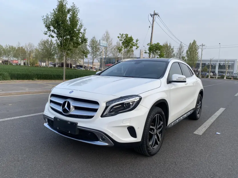 Mercedes-Benz GLA
