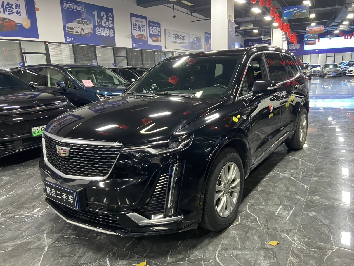 Cadillac XT6