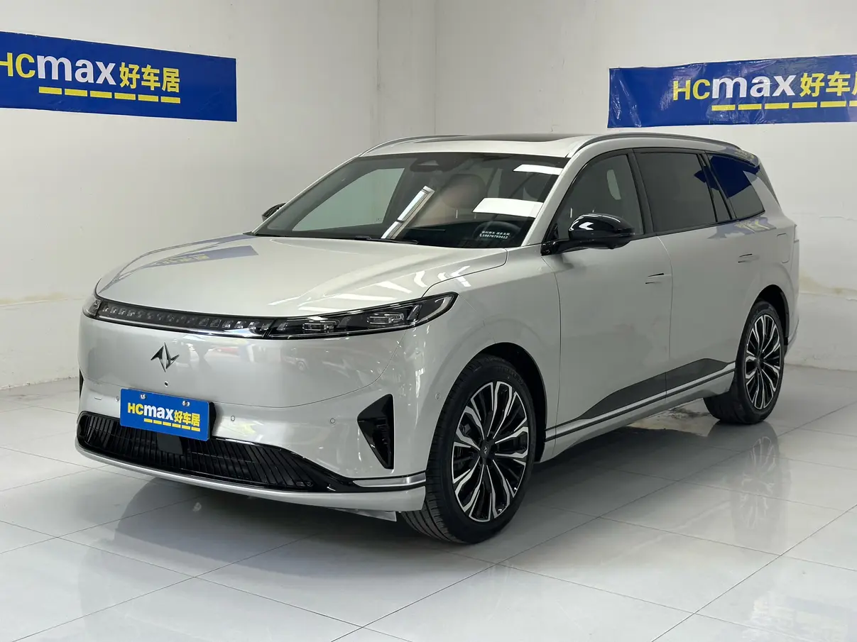 Dongfeng Eπ008