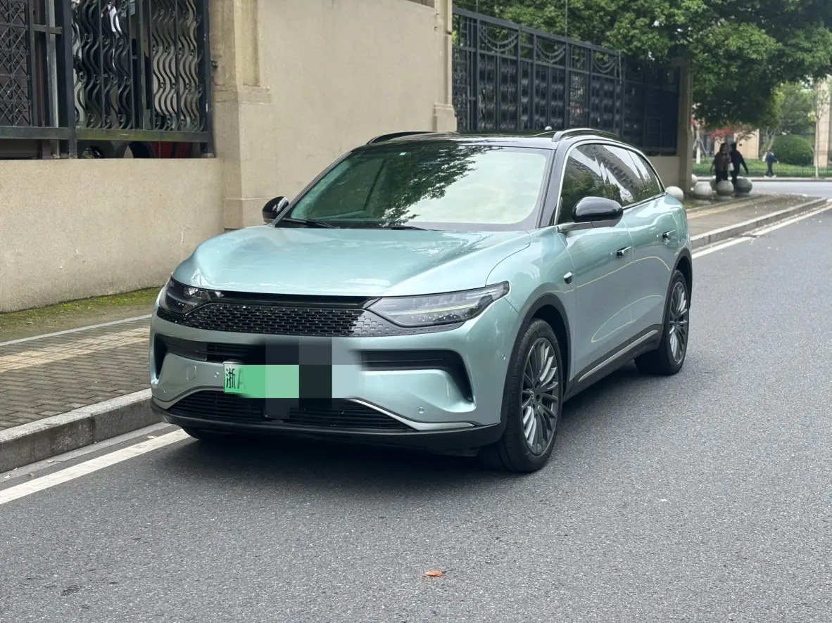 Leapmotor Zero running C11
