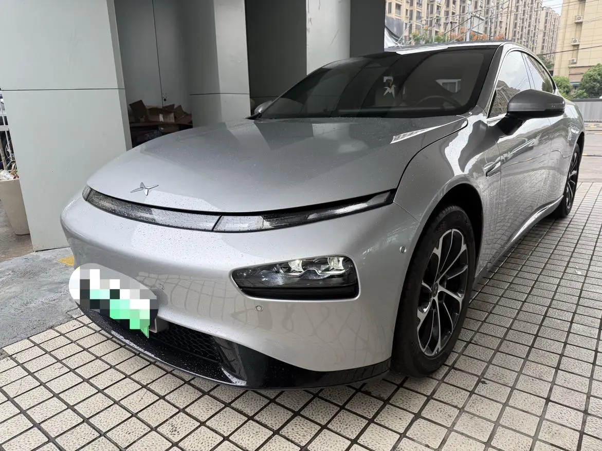 Xpeng P7