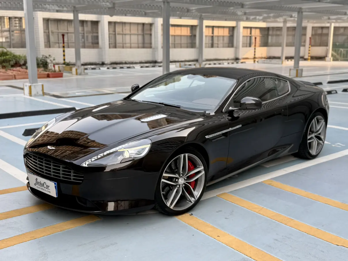 Aston Martin DB9