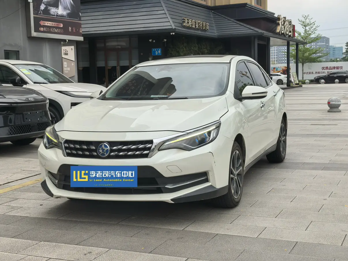 Kai Chen Venucia D60